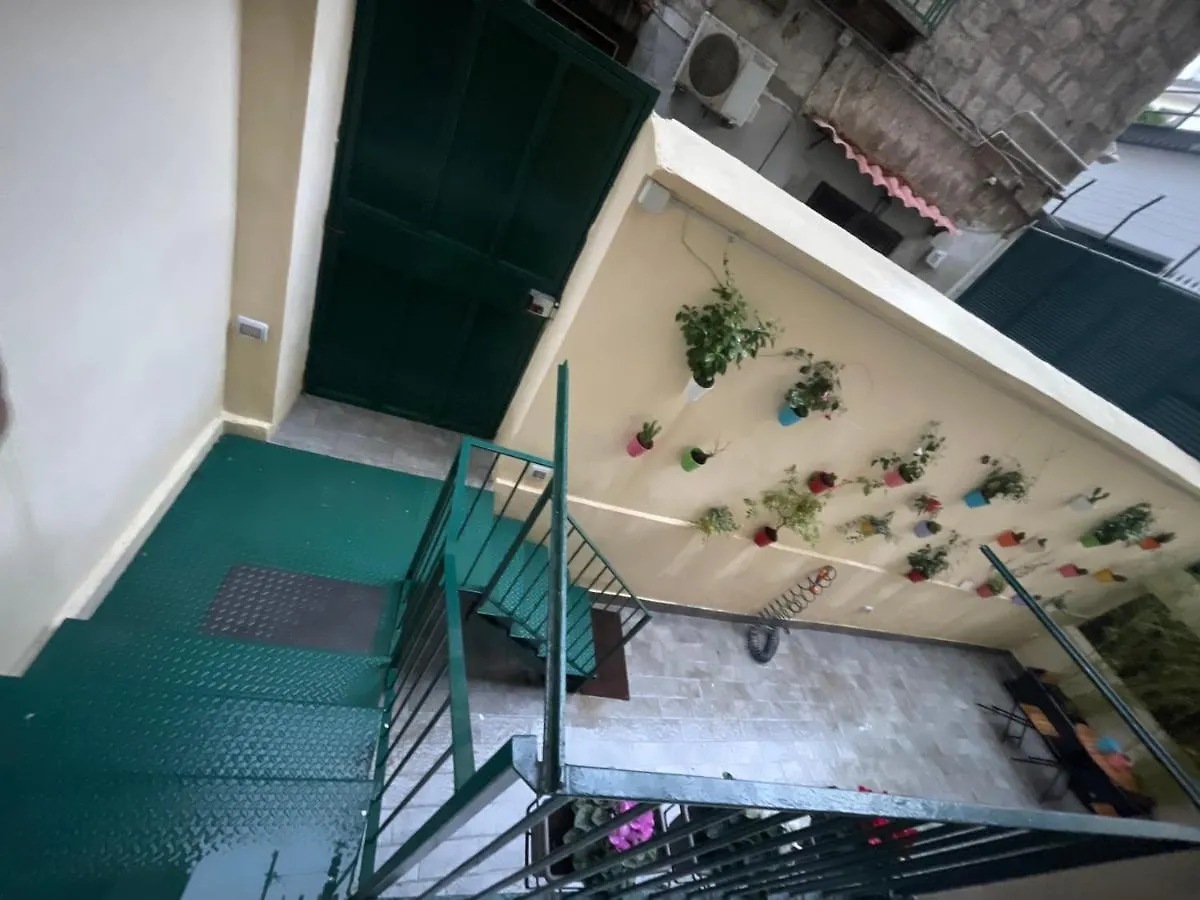 Cesi 13 Daire Napoli